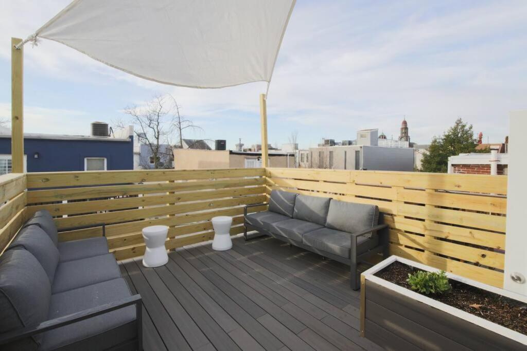 Large 2 Bdr With Deck Hosted By Stayrafa Philadelphia Exteriör bild