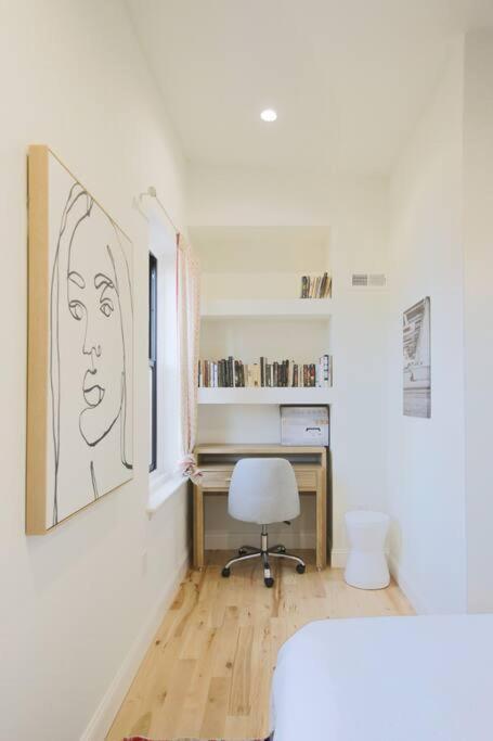 Large 2 Bdr With Deck Hosted By Stayrafa Philadelphia Exteriör bild