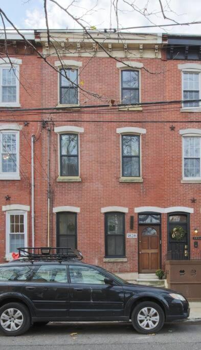 Large 2 Bdr With Deck Hosted By Stayrafa Philadelphia Exteriör bild